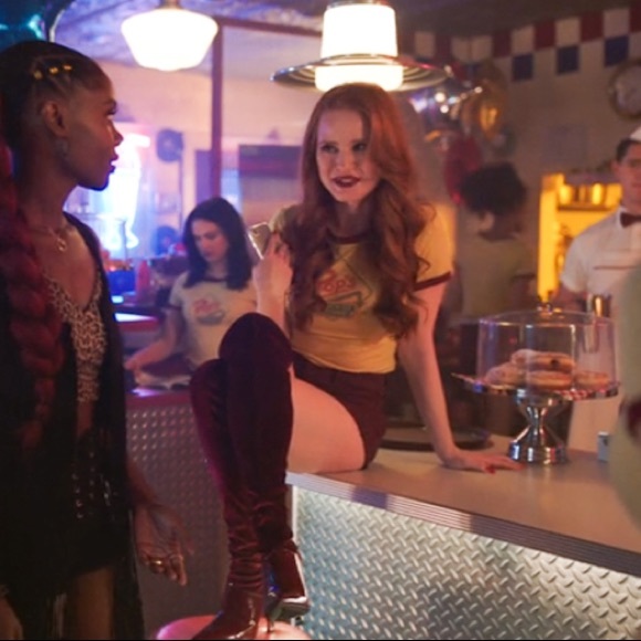 american eagle denim x hi-rise burgundy shortie shorts - Picture 7 of 8